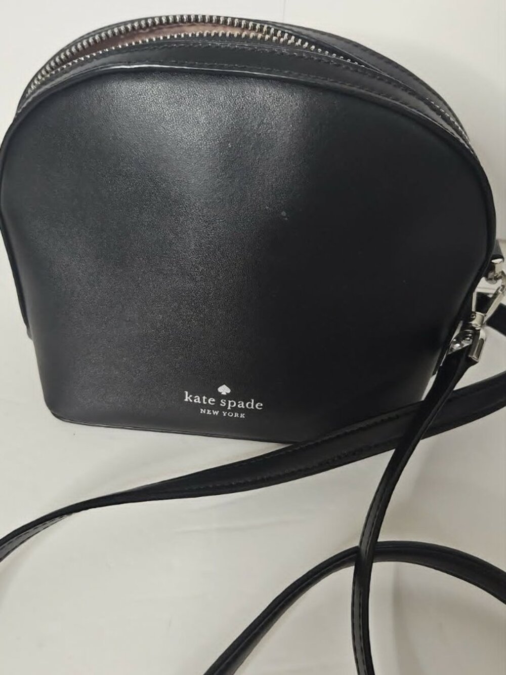 Kate Spade New York Frosty Penguin Leather Crossbody Bag - Near Perfect - Picture 7 of 12